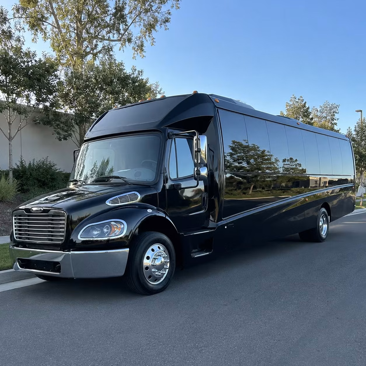 25 passenger minibus