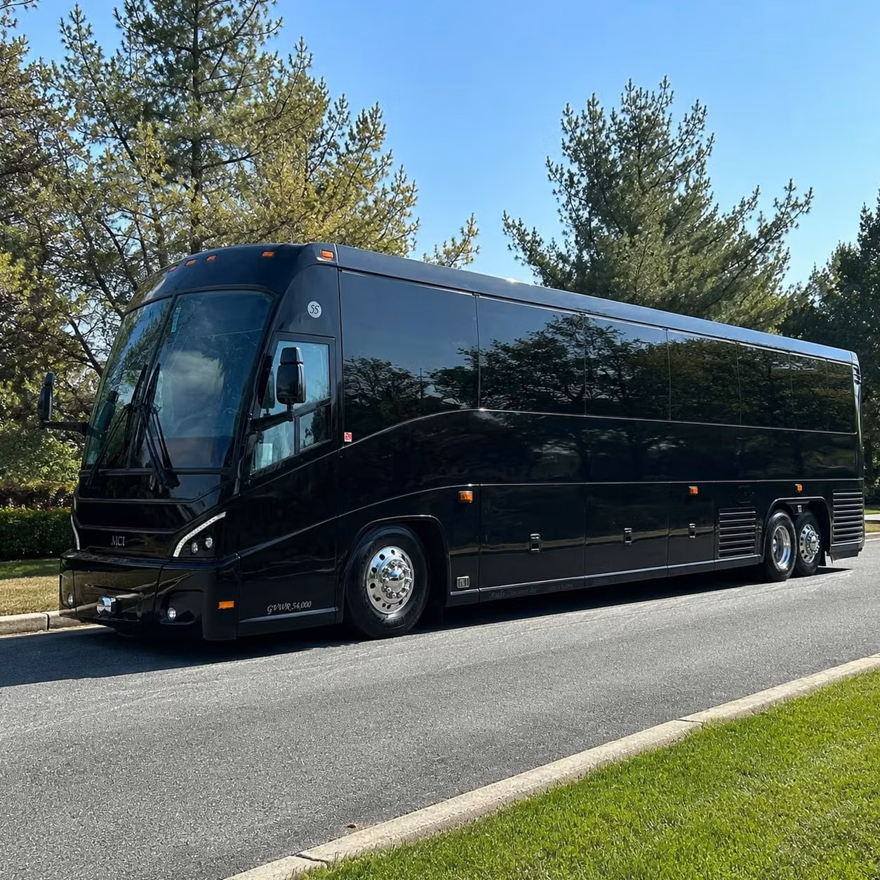 odessa oil gas industry groups rely on long distance charter buses for work crew transfers